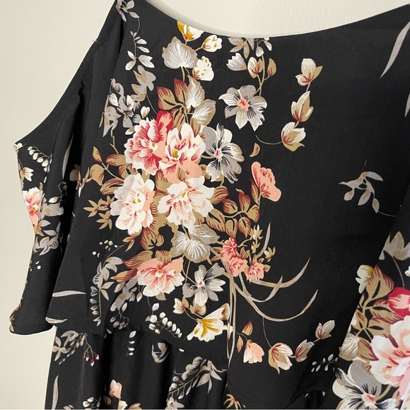 Black floral cold shoulder dress - Picture 8 of 12